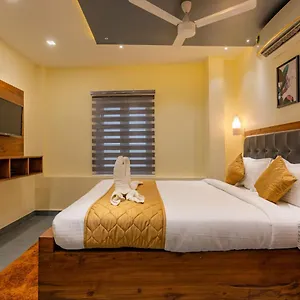 Meridian By Daan Hotel